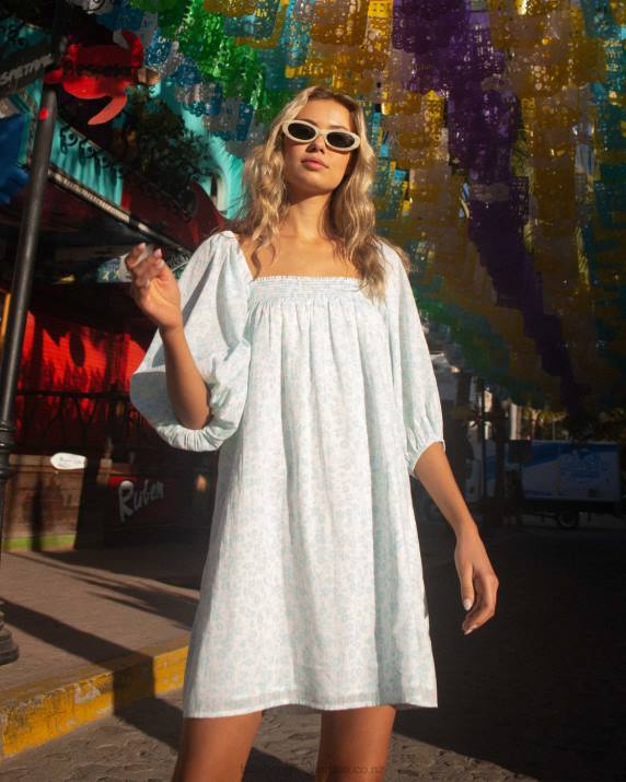 Women Rain Drop Billabong Floral Fields Babydoll Dress 80P82313