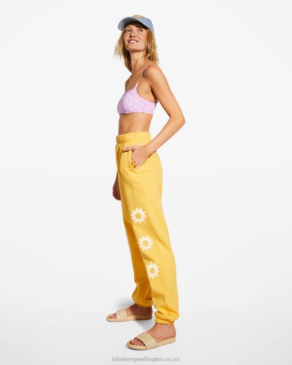 Women Brighter DaysBillabong x Smiley Happy Saturday Joggers 80P82205