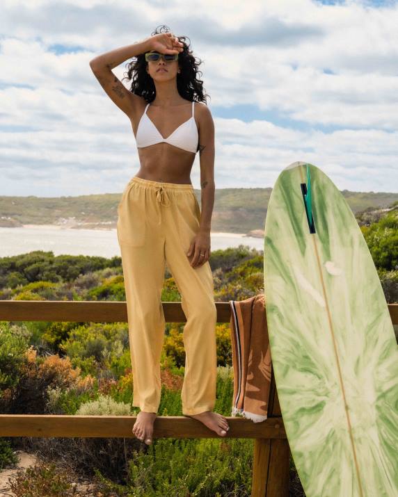 Women Gold Coast Billabong Beachy Keen Woven Pant 80P82196