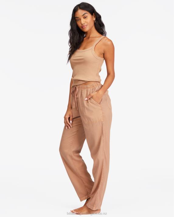 Women Pretty Putty Billabong Beachy Keen Woven Pant 80P82826