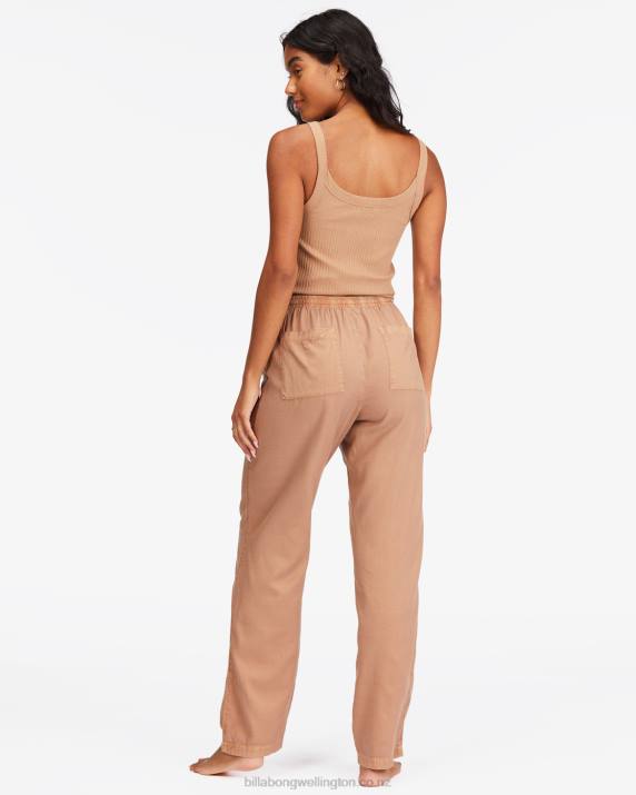 Women Pretty Putty Billabong Beachy Keen Woven Pant 80P82826