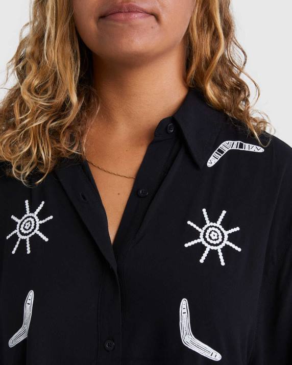 Women Black Billabong Otis Boomerang Short Sleeve Shirt 80P81992