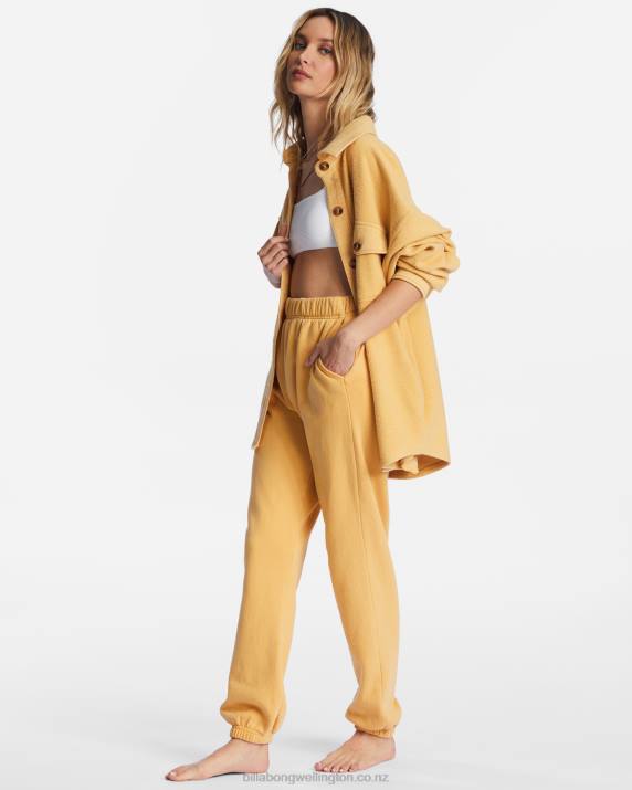Women Gold Coast Billabong Saturday Sweatpants 80P82203