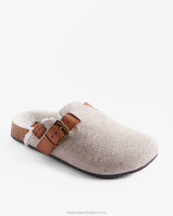 Women Oatmeal Billabong Huntington Slip-On Shoes 80P82494