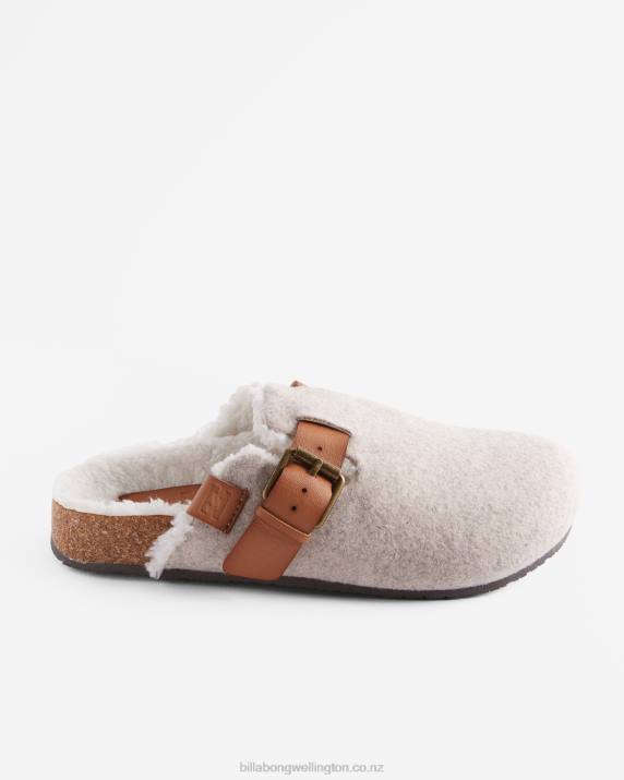 Women Oatmeal Billabong Huntington Slip-On Shoes 80P82494