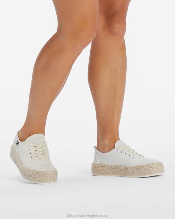Women White Billabong Puebla Canvas Platform Shoes 80P82509